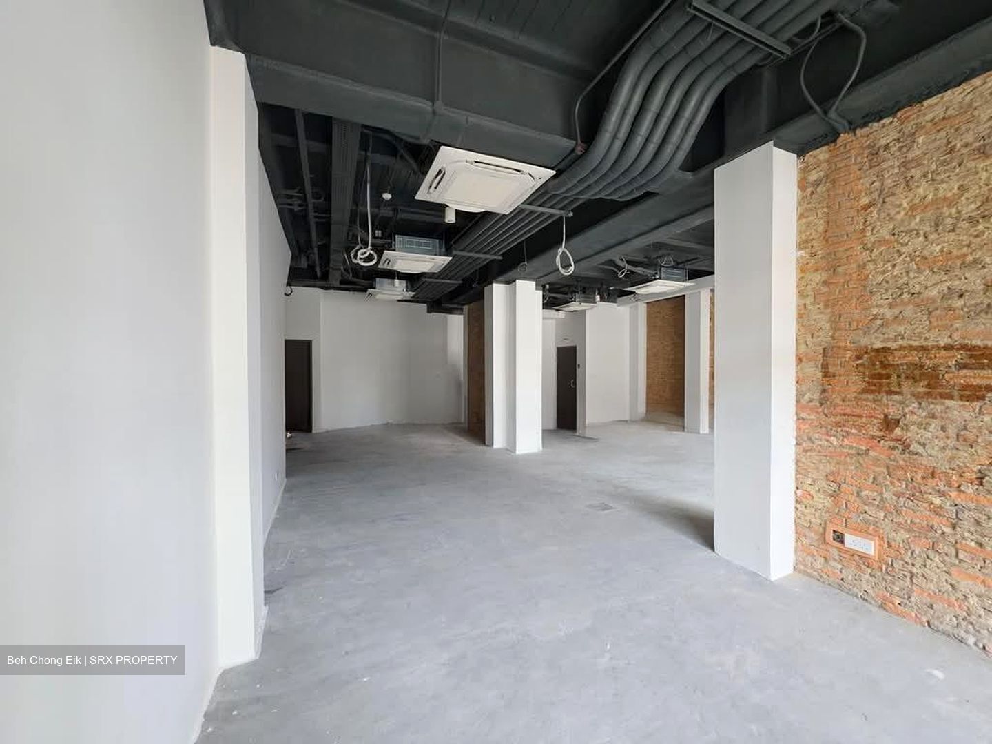 Serangoon Road (D8), Shop House #596882101